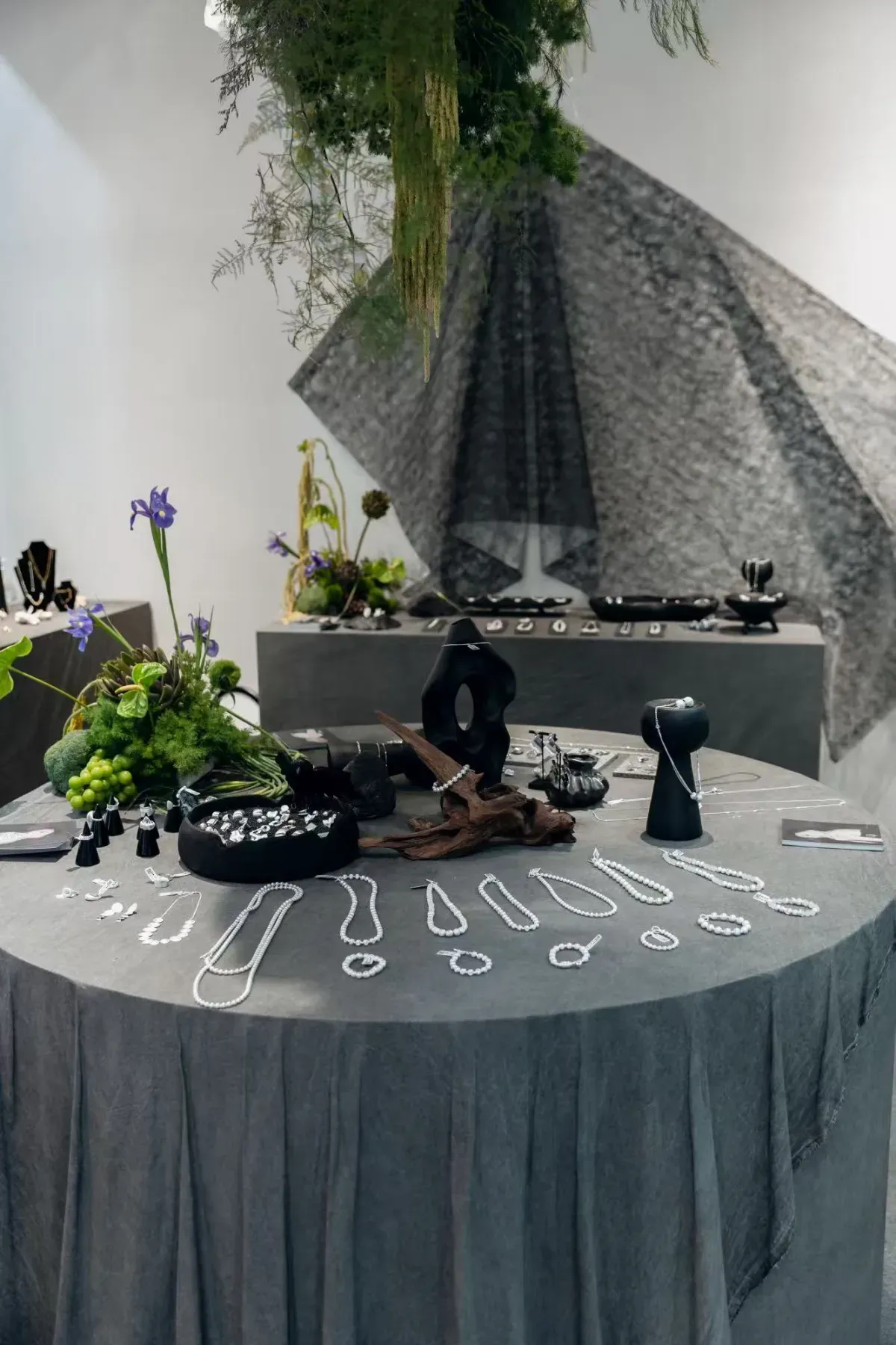 Lunasilver showroom display